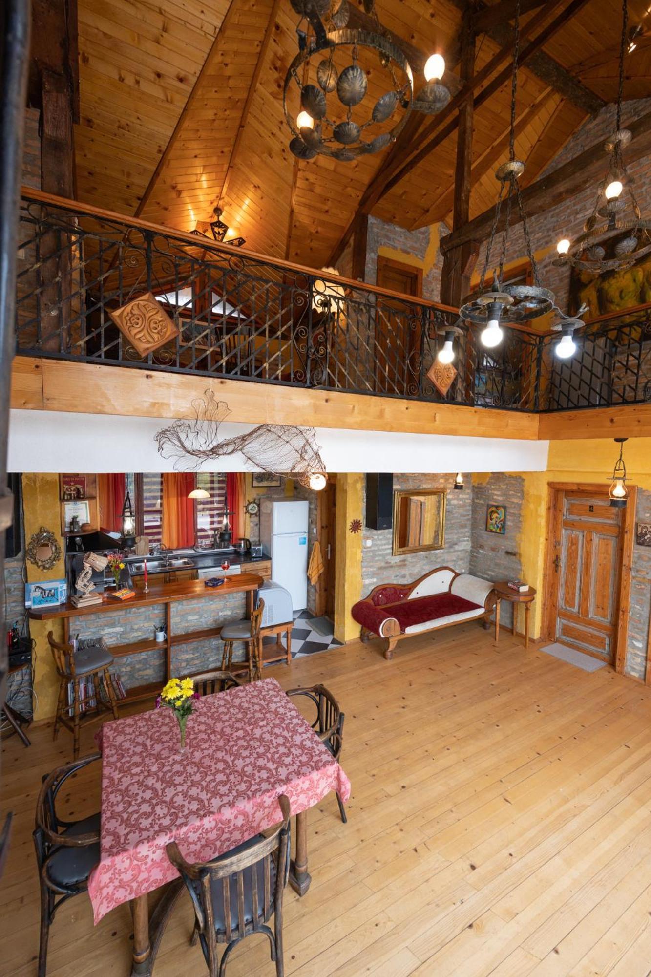 Casa De Artes Guest House Balchik Bagian luar foto