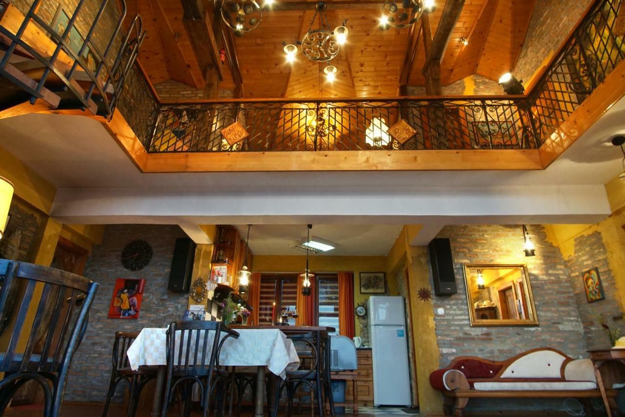 Casa De Artes Guest House Balchik Bagian luar foto