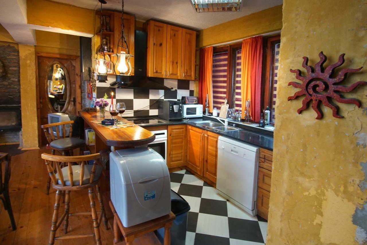 Casa De Artes Guest House Balchik Bagian luar foto