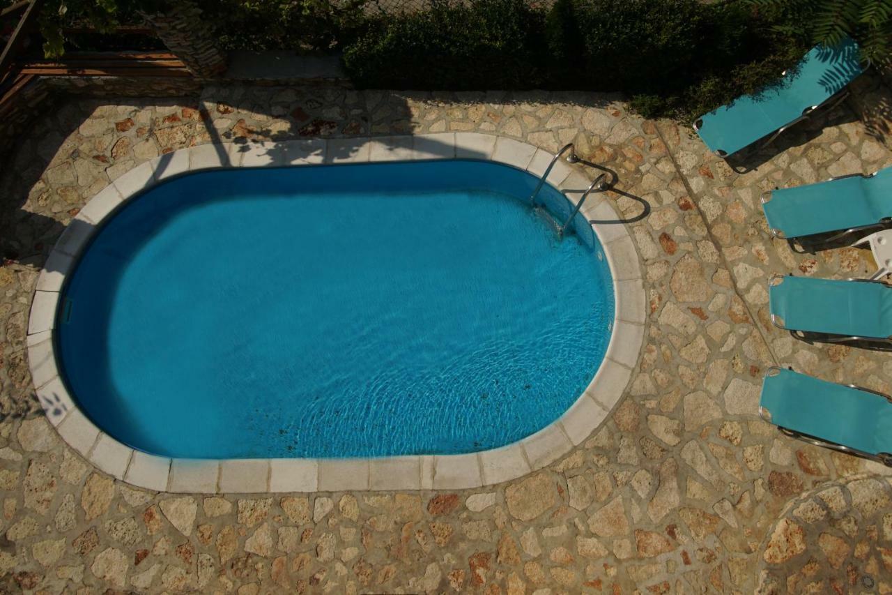 Casa De Artes Guest House Balchik Bagian luar foto